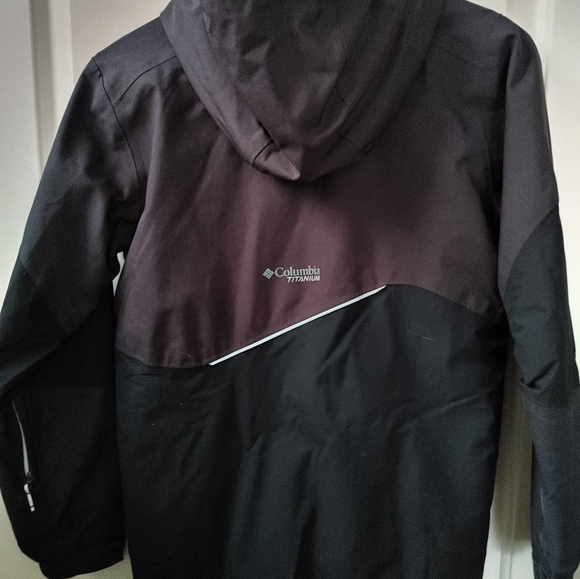 Kids Columbia Titanium Charcoal Grey & Black Ski Jacket ~ Size M (10-12) - Picture 9 of 16